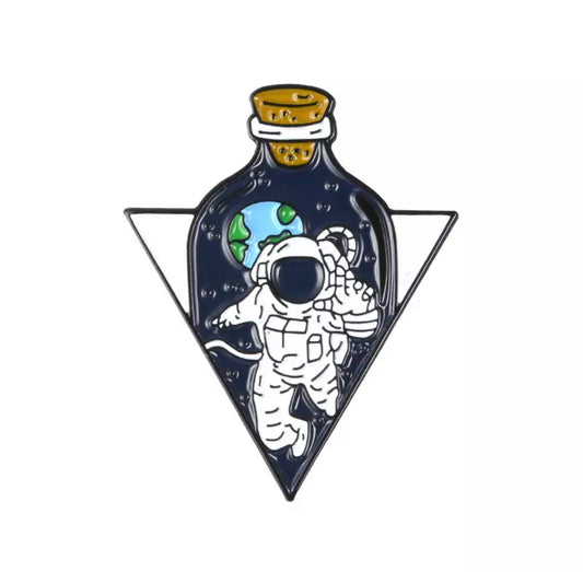 Astronaut bottle